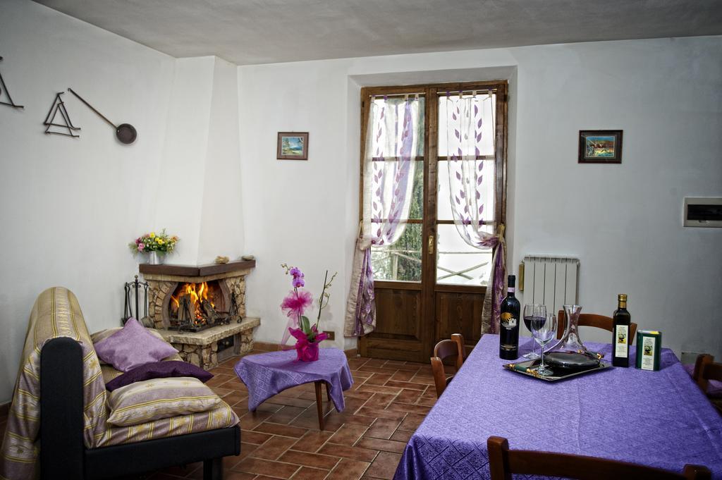 Agriturismo Pescaia มอนติปุลเชียโน ห้อง รูปภาพ