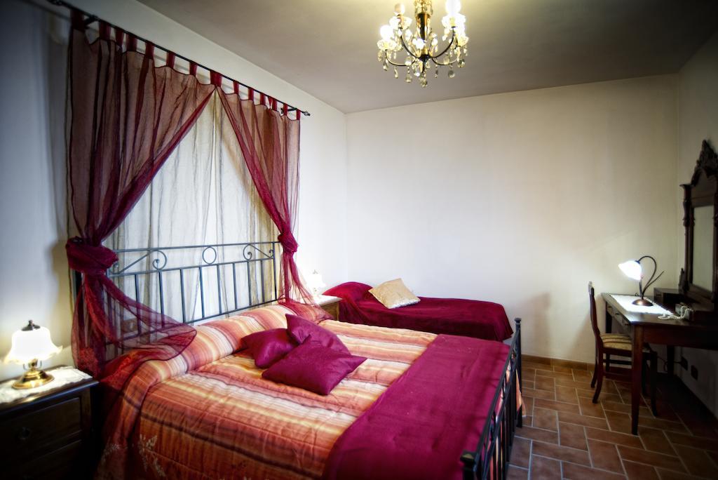 Agriturismo Pescaia มอนติปุลเชียโน ห้อง รูปภาพ